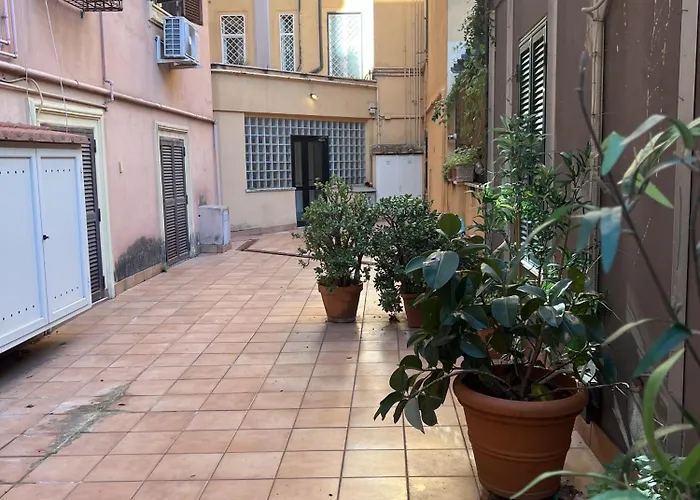 Locazione Turistica Via Porta Castello Apartman *